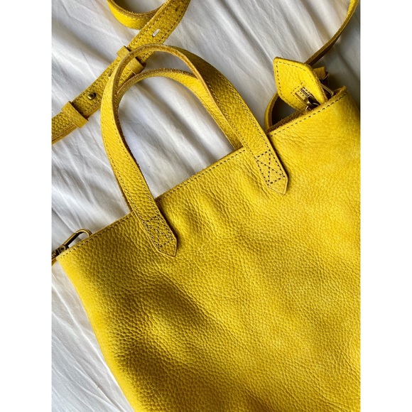Madewell Handbags - Madewell zip transport crossbody
